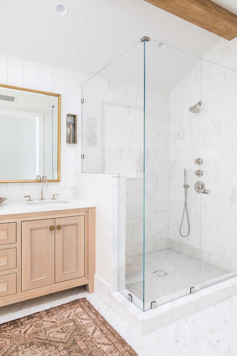 Bathroom Tile Pairings: A Perfect Pair - Mindy Gayer Design Mindy Gayer Design, Tile Design Ideas, Farmhouse Bathroom Decor Ideas, Bathroom Master, Oak Bathroom, Marble Showers, Master Shower, Master Bath Remodel, Calacatta Marble