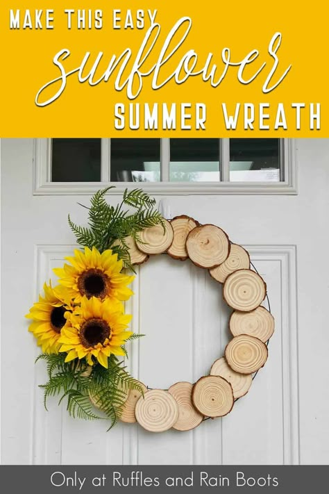 Wood Disc Wreath, Fall Wood Slice Wreath, Wood Slice Wreath Diy, Tree Slices Ideas Diy Projects, Wood Cookie Crafts, Wood Slices Crafts, Summer Wood Crafts, Filofax Diy, Flooring Engineered Hardwood