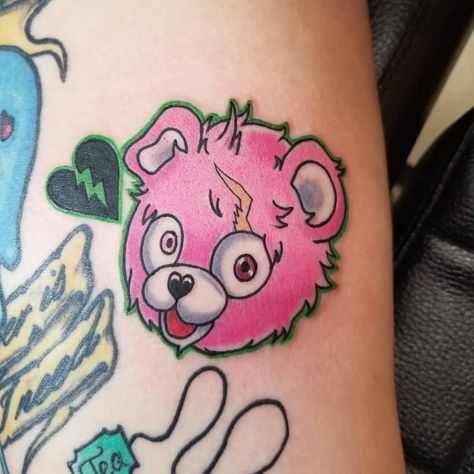 Fortnite Tattoos on Instagram: “Tattoo by @gettininky #fortnite #fortnitetattoo #fortnitetattoos #crazytattoo #gamingtattoo #nerdtattoo #nerdink #gamingink #fortniteart…” Fortnite Tattoo, Fortnite Party Games, Fortnite Party Decorations, Fortnite Party Favors, Fortnite Party Ideas, Fortnite Character, Fortnite Party, Nerd Tattoo, Gaming Tattoo