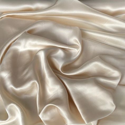 Beige Satin Background, Satin Aesthetic, Satin Background, Instagram Design Layout, Fabric Photography, Satin Bedding, Stunning Prom Dresses, Instagram Background, Mind Up