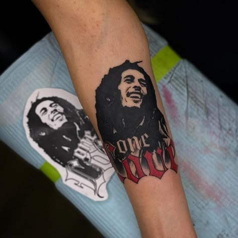 Bob Marley Tattoo For Women, Rasta Tattoo For Women, One Love Tattoo Bob Marley, Bob Marley Tattoo Design, Bob Marley Tattoo Ideas, Bob Marley Quotes Tattoos, Jamaican Tattoos, One Love Tattoo, Rasta Tattoo