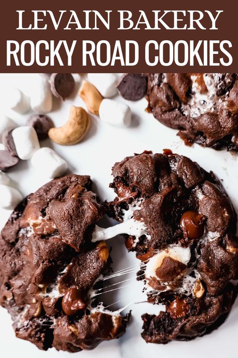 Thick Cookie Recipes, Chunky Cookie Recipe, Levain Cookie Recipe, Rocky Road Cookies, Chocolate Marshmallow Cookies, Soft Cookie Recipe, Chewy Chocolate Cookies, Marshmallow Cookies, Levain Bakery