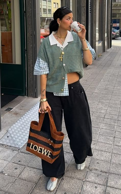 Outfit Ideas Collared Shirt, Sleeveless Down Jacket Outfit, Pop Up Outfit Ideas, Booby Outfits Aesthetic, Fit With Cardigan, Sheer Button Up Shirt Outfit, Streetwear Prom Outfit, Collared Undershirt Outfit, K8sabz Fashion