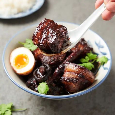 One-Pot Soy Braised Pork Belly & Egg 04 Marion Kitchen, Marions Kitchen, Chinese New Year Dishes, Marion's Kitchen, Braised Pork Belly, Egg Recipe, Marinated Pork, Calorie Recipes, Braised Pork