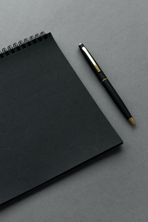 Download premium image of Black notebook with a pen by Ake about stationery, notebook, accessory, background and background design 2370249 Notebook Paper Background, Pen Photography, Books And Pens Photography, Black Paper Background, Notebook Mockup, White Notebook, Black Notebook, Design Mockup Free, Black And White Photo Wall