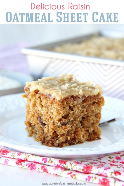 This Raisin Oatmeal Sheet Cake is a family favourite.  It's moist, cinnamon-y and oat-y. Great as a breakfast or snack cake. Raisin Oatmeal, Raisin Cake, Raisin Recipes, Coffee Cake Recipes Easy, Oatmeal Cake, Sheet Cake Recipes, Pretty Life, Gateaux Cake, Oatmeal Raisin Cookies