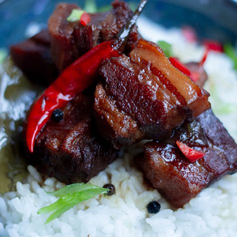 filipino pork belly adobo Pork Belly Adobo, Adobo Pork, 1 Pan Dinner, Filipino Pork Adobo, Best Filipino Recipes, Pork Adobo Recipe, Recipe With Coconut Milk, Asian Seafood, Easy Filipino Recipes