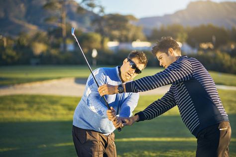 How to choose a golf coach Golf Academy, Golf Inspiration, Golf Practice, Golf Instruction, Ways Of Learning, Golf Lessons, Golf Training, Fitness Instructor, Cpr