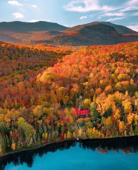 Mont Tremblant, Eastern Canada, Weekend Escape, Autumn Scenes, Autumn Scenery, Wonderful Picture, Little Italy, Cabins In The Woods, Nature Landscape