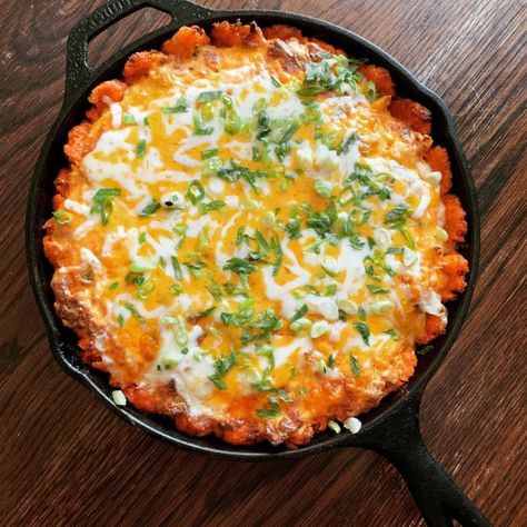 Buffalo Chicken Sweet Potato Tater Tot Casserole – Fed by Fergie Buffalo Chicken Sweet Potato, Sweet Potato Tater Tots, Buffalo Chicken Sauce, Sweet Potato Tots, Shredded Rotisserie Chicken, Potato Tots, Buffalo Chicken Casserole, Pork Sliders, Tot Casserole