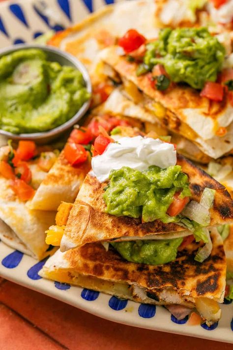 Grilled Chicken Quesadilla Chicken Quesadilla Recipes Easy, Chicken Quesadilla Blackstone, Grilled Chicken Quesadilla, Authentic Mexican Quesadillas, Black Stone Chicken Quesadilla, Applebee's Chicken Quesadillas, Chicken Quesadilla Mixture, Quesadilla Recipes Easy, Layered Bean Dip