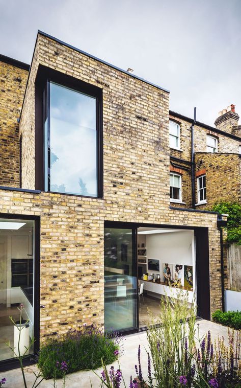 Double storey extension ideas: 18 ways to expand your space | Real Homes Small Terraced House Extension, Row House Renovation, Terraced House Extension, Small Terraced House, Brick Extension, Architects House, Architecture Renovation, London Buildings, Roof Extension