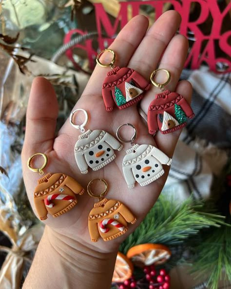 Christmas Polymer Clay Bracelet, Christmas Sweater Clay Earrings, Christmas Sweater Earrings, Christmas Sweater Polymer Clay Earrings, Clay Sweater Earrings, Xmas Polymer Clay, Polymer Clay Sweater Earrings, Christmas Fimo Ideas, Polymer Clay Christmas Charms