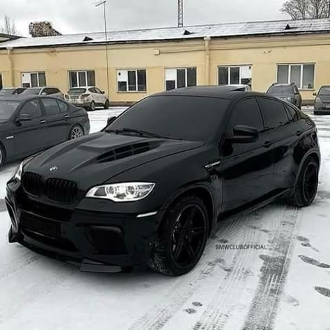 BMW X6 all black everything with blacked out tinted windows Srt8 Jeep, Bmw X6m, Carros Bmw, Black Cars, Aston Martin Cars, Bmw M Power, Lux Cars, Bmw X6, Bugatti Veyron