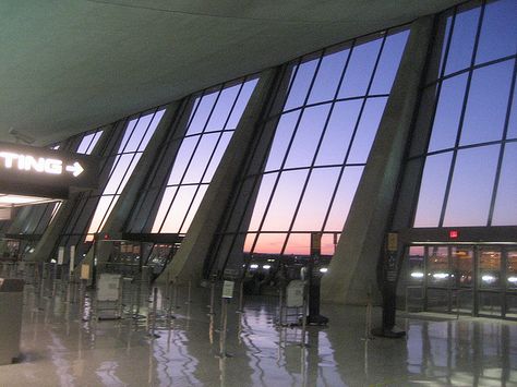 dulles28 Taiwan Taoyuan International Airport, Washington Dulles International Airport, Dulles International Airport, Airport Terminal, Airport Design, Kapil Sharma, Eero Saarinen, Central Business District, Travel Outdoors