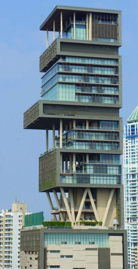 27-story one-family home, Mumbai Most Expensive House, Narrow House Designs, Home Designs Exterior, Facade Architecture Design, Office Building Architecture, Modern Architecture Building, Skyscraper Architecture, Architecture Building Design, Apartment Architecture