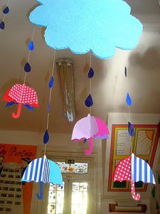 Umbrella Craft, Umbrella Decorations, Best Crafts, Daycare Crafts, Autumn Crafts, School Decorations, Paper Crafts Diy Kids, Preschool Art, Winter Crafts