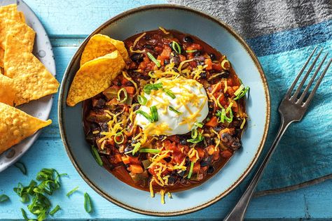 Share me on Pinterest Hello Fresh Vegetarian, Hellofresh Vegetarian, Veggies Roasted, Dinner For Two Recipes, Healthy Easy Recipe, Fish Meals, Week Meals, Vegetarian Chili Recipe, Veggie Chili