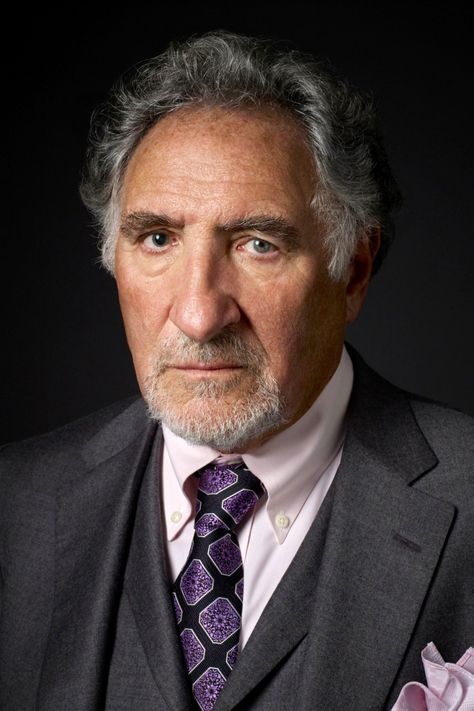 Judd Hirsch - played in Independence Day as pops Judd Hirsch, Big Bang Theory Funny, Dog Animation, Bronx New York, Fbi Agent, Famous Men, Amazing People, Big Bang Theory, Animated Characters