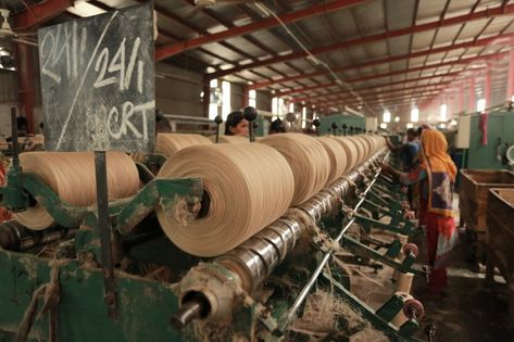 We offer single or multiply Sacking Quality Jute Yarn. Our Sacking Jute Yarns have durability, are eco-friendly, have high tensile strength, and above all cost-effective. The types of Sacking Jute yarn manufactured can be classified according to produce, fine yarns, hessian yarns, carpet, sacking yarns, etc. We manufacture and export Sacking Quality Jute Yarns. #Jute #JuteYarn #JuteSpinning #Juteindustry #JuteMills #JuteFactory https://asiajute.com/product-category/sacking-quality-jute-yarn/ Eco-friendly Woven Jute Straw Bag, Eco-friendly Fair Trade Jute Straw Bag, Eco-friendly Jute Straw Shopping Bag, Eco-friendly Woven Jute Crochet Bag, Jute Bags Manufacturers, Jute Sack, Jute Yarn, Jute Shopping Bags, Yarn Twist