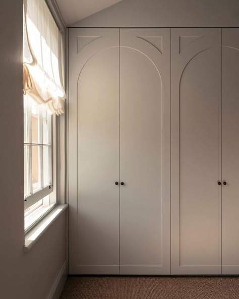 Joinery Design, Wardrobe Door Designs, Joinery Details, Wardrobe Interior Design, Build A Closet, Bedroom Wardrobe, Wardrobe Doors, Built In Wardrobe, Closet Bedroom