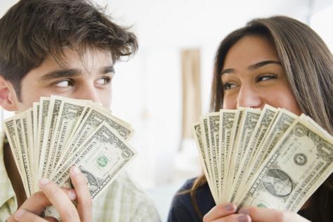 Ask yourself these 36 questions to become more intimate with your money. Wedding Tips For Vendors, Wedding Planning Details, Free Online Learning, Last Minute Wedding, Wedding Etiquette, Saving Your Marriage, Money Habits, After Life, Big Mac