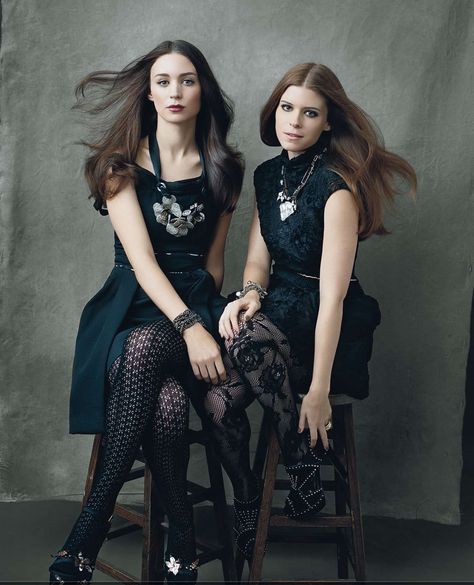 Kate and Rooney Mara are such beautiful and totally opposite sisters. Both brilliant actresses on their own right. Mara Rooney, Mara Sisters, Rooney And Kate Mara, Celebrity Siblings, Kate Mara, Rooney Mara, Stylish Celebrities, Fantastic Four, Cate Blanchett