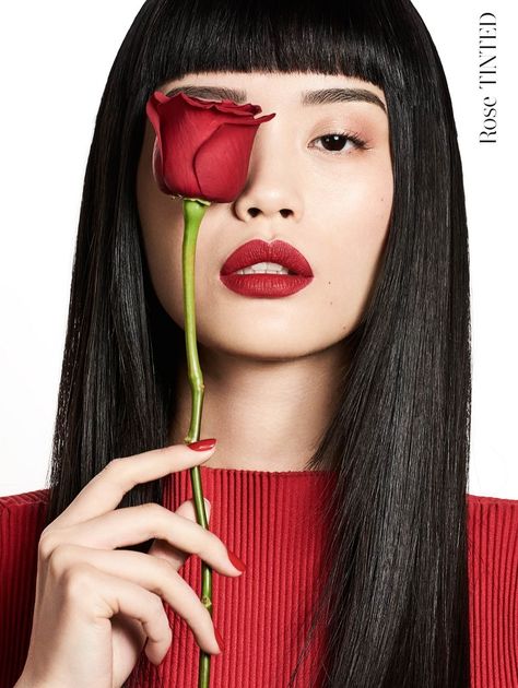 Ming Xi, Fashion Editorial Makeup, Red Portrait, Valentine Photo Shoot, Summer Makeup Looks, Photographie Portrait Inspiration, Hello Fashion, Beauty Shoot, Beauty Shots