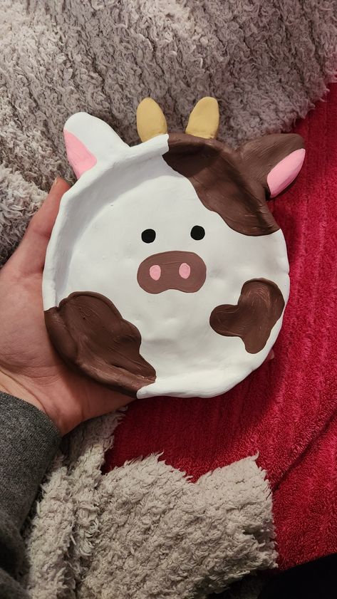 Cow Print Pottery Painting, Western Clay Ideas, Cow Pottery Painting, Cow Plate, Ceramics Bowl, Ceramica Ideas, Pottery Inspo, Color Me Mine, Pinch Pot