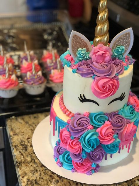 Unicorn Birthday Cake 1 Tier, Unicorn Drip Cake, 3 Layer Unicorn Birthday Cake, Igloo Cake, Unicorn Cake 2 Layer, Two Tiered Unicorn Cake, Christmas Cupcake Cake, Rapunzel Birthday Cake, 2 Tier Unicorn Cake Design