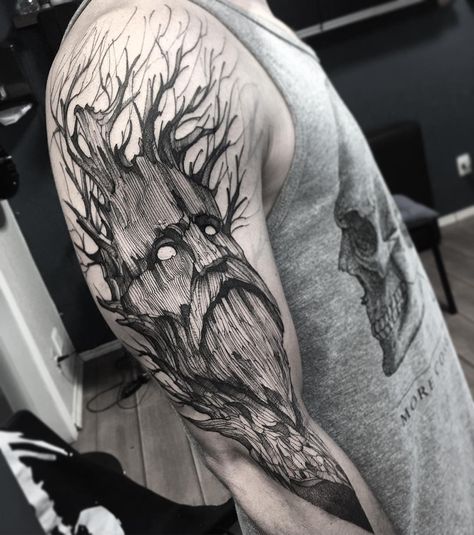 Tree man sketch style tattoo by Fredao Oliveira.   The lines are irregular and there is a general messiness to these sketch style tattoos that make them the epitome of originality and creativity. Enjoy! Natur Tattoo Arm, Tree Tattoo Men, Pagan Tattoo, Sketch Style Tattoos, Forest Tattoos, Tree Tattoo Designs, Norse Tattoo, Nordic Tattoo, Tattoo Ideas For Men