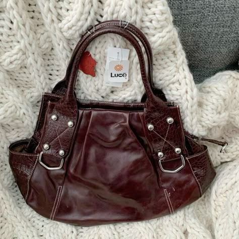 Louis Vuitton Alma Bag, Burgundy Bag, Mazzy Star, Black Leather Satchel, Handbag Outfit, Bags Leather Handbags, Vintage Handbag, Pretty Bags, Satchel Purse