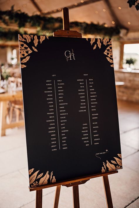 Green and gold simple and minimal leaf design wedding table plan Gold Table Seating Chart, Prosecco Pong, Lana Wedding, Gold Wedding Seating Chart, Sitting Plan, Alexandra Grecco Bridal, Table Plan Wedding, Green Gold Weddings, Signage Wedding