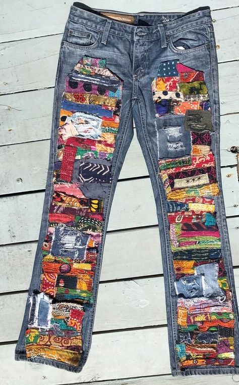 eb1e78328c46506b46a4ac4a1e378b91desc52926952ri Patchwork Jeans Outfit, Recycle Dress, Artisanats Denim, Jean Diy, Tas Denim, Accessible Kitchen, Altered Clothing, Mode Hippie, Boho Jeans