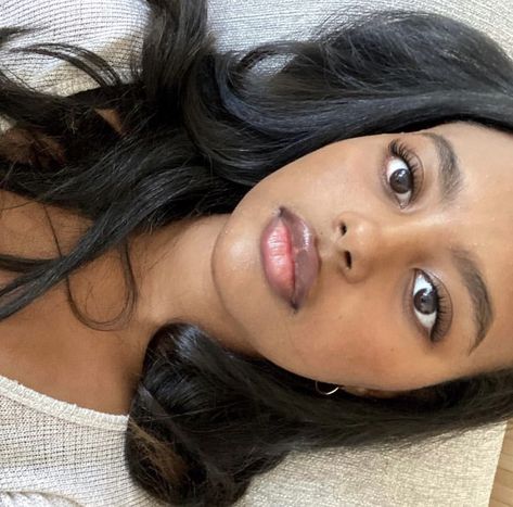 Deer Eyes, My Aura, Brown Girls Makeup, Pretty Brown Eyes, Slimmer Face, Eye Makeup Pictures, Model Inspo, Model Face, Brown Girl