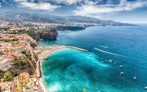 How Far Is Naples Cruise Port To Pompeii Cities To Visit In Italy, Ruins Of Pompeii, Places To Travel In Europe, Pompeii Ruins, Vacation In Italy, Cruise Europe, Cabo Mexico, Roman City, Cruise Trip