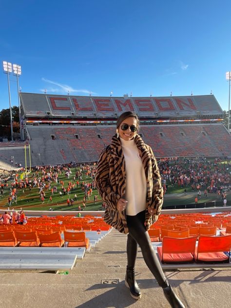 Clemson Gameday Outfit Fall, Clemson Gameday Outfit, Clemson Gameday, Clemson Outfits, Clemson Football, Fall Football, Football Outfits, Gameday Outfit, Outfit Fall