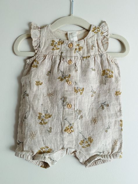 Baby Harem Pants, Classic Baby Clothes, Girls Dresses Diy, Vintage Baby Clothes, Kids Designer Dresses