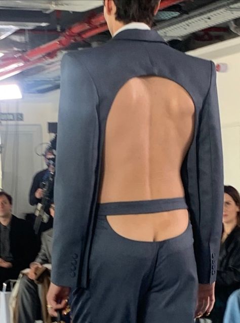 Backless Suit Men, Backless Shirt Outfit, Backless Outfit, Backless Shirt, Shirt Outfit Men, Handbag Essentials, Concept Clothing, Queer Fashion, Mens Casual Dress Outfits