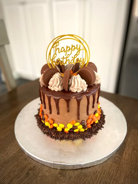 Reeces Pieces Cake Birthdays, Reese Cup Birthday Cake, Reese’s Cake Ideas, Reeses Peanut Butter Cake Design, Peanut Butter Reeces Cake, Reece’s Birthday Cake, Reese’s Birthday Party, Reeses Cake Decoration, Reese Cake Birthday Easy