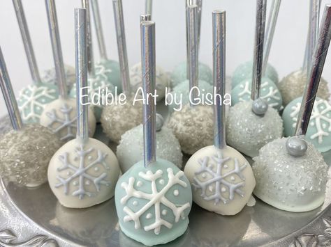 Winter Themed Cake, Themed Cake Pops, Wedding Cake Pops, Birthday Cake Pops, Baby Shower Cake Pops, Outside Baby Showers, Winter Cake, Bridal Shower Cake, Baby It's Cold Outside