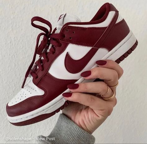 Air Jordans Women Outfit Style, Air Jordans Women Outfit, Air Jordan 1 Shoes, Air Jordans Women, Jordan 1 Shoes, Air Jordan 1s, Cheap Jordan, Nike Fashion Shoes, Jordan Shoes Girls