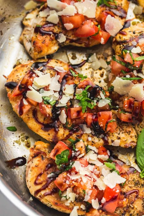 Balsamic Feta Chicken, Bruschetta Baked Chicken, Chicken Brushetta Recipes Dinner, Balsamic Bruschetta Chicken, Healthy Bruschetta Chicken, Easy Bruschetta Chicken, Chicken Margherita With Balsamic, Bruchetta Chicken Baked, Sheet Pan Bruschetta Chicken