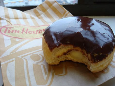 2 Boston Cream donut tim hortons replica recipe better baking bible blog vanilla filling Boston Cream Donut, Cream Donut, Holiday Baking Recipes, Active Dry Yeast, Boston Cream, Tim Hortons, Egg Yolks, Birthday Food, Donut Recipes