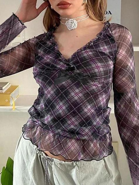 2023 Buy V Neck Plaid Mesh Bow Decor Long Sleeve Tee under US$22 in Tops&Tees Online Store. Free Shipping with US$69+. Check reviews and buy it today. Style: Casual/Street/Vintage/Sweet/Y2K/Preppy Fabric Content: Polyester Fit Type: Slim Fit Neckline: V Neck Use code pin23 for an extra 23% off! #y2k #retro #aesthetic #vintage #vintagestyle #newyear #newyearseve #christmas #spring #summer #summerstyle #streetstyle #outfits #ootd #trendyoutfits #fashionista #casualoutfits #longsleeve Mesh Bows, Look Retro, Y2k Preppy, Baby Tees Y2k, Bow Decor, Purple Plaid, 90s Grunge, Collars For Women, Vintage Purple