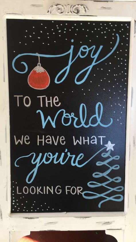 Holiday Chalkboard Idea for Boutique Christmas Boutique Signs, Chalkboard Sale Sign, Business Board Ideas, Store Display Ideas Boutiques, Funny Chalkboard Signs, Boutique Chalkboard, Christmas Chalkboard Ideas, Chalkboard Display, Business Chalkboard