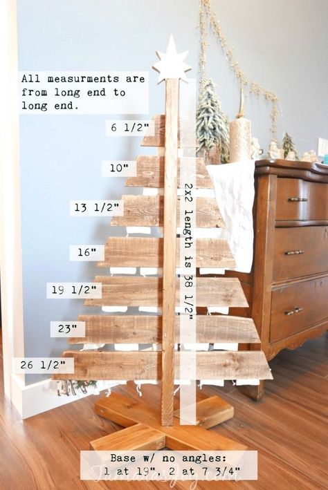 Wooden Skid Christmas Trees, Diy Wooden Furniture Ideas, Wood Christmas Tree Measurements, Diy Wooden Xmas Tree, Pallet Board Christmas Tree, Diy Wooden Christmas Tree Outdoor, Diy Wood Christmas Tree Decor, Scrap Wood Trees, Wood Pallet Christmas Tree