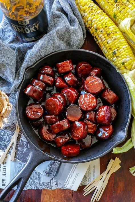 Smoked Sausage Burnt Ends Sausage Burnt Ends, Polish Sausage Recipes, Sausage Appetizers, On The Smoker, Mini Hot Dogs, Bbq Dry Rub, Smoked Sausage Recipes, Kielbasa Recipes, Polish Sausage