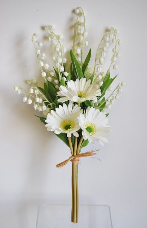 WB198WH - Real Touch Gerber Daisy & Lily of the Valley Bouquet - White Lily And Daisy Bouquet, Gerbera Daisy Bouquet, Peony Poppy, Lily Magnolia, Lily Of The Valley Bouquet, Valley Tattoo, Flower Bouquet Tattoo, Flower Bunches, Gerbera Flower