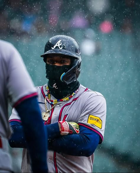 Mirror Poses To Look Thick, Ronald Acuna Jr Wallpaper, Mlb Pfp, Nfl Photography, Baseball Drip, Atlanta Braves Wallpaper, Mlb Baseball Players, Brave Wallpaper, Dodgers Nation